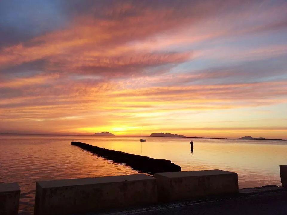 Sunrise Stagnone - Kitesurf Spot Acomodação com café da manhã Marsala Quarto foto